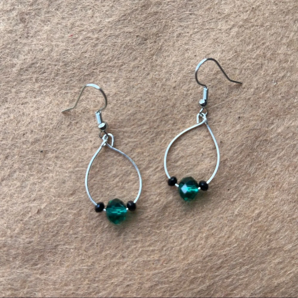 💚Handmade Earrings 💚 - Picture 7 of 7